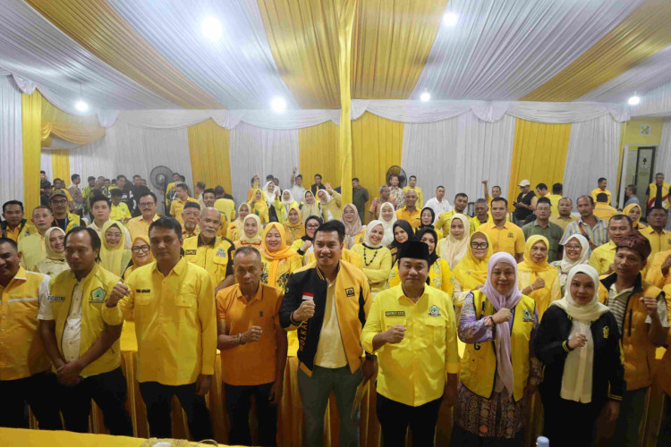 Pimpin Pleno Perdana, Yulisman Prioritaskan Pelantikan Pengurus DPD Golkar Riau dan Rakerda