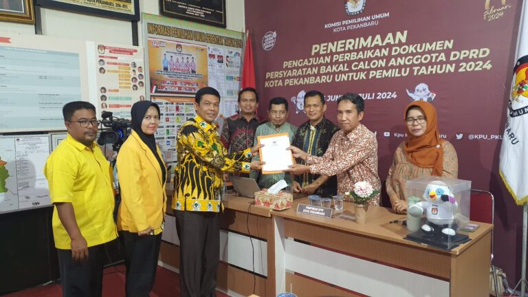 Berkas 50 Caleg Golkar Pekanbaru Menenuhi Syarat