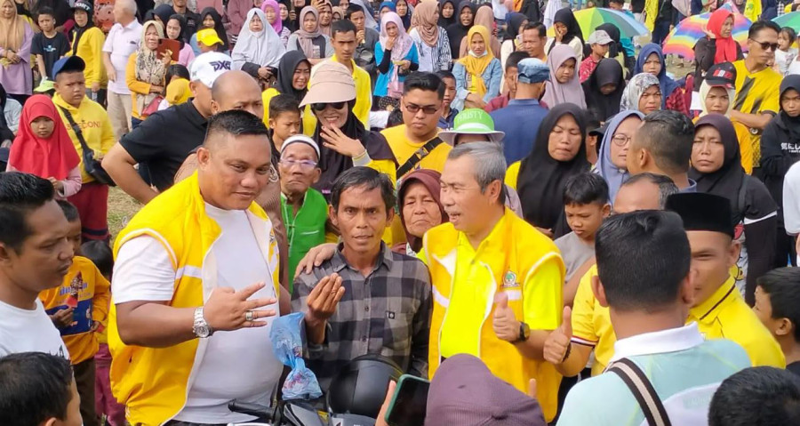 Ketua DPD Golkar Riau, Syamsuar Jalan Sehat Bersama Empat Ribu Warga Dumai 