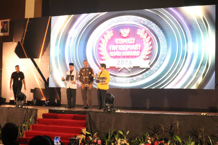 Raih Penghargaan KI Award 5 Kali Berturut-turut, DPD Golkar Riau Partai Utama Pendukung Keterbukaan Informasi Publik Negeri Lancang Kuning