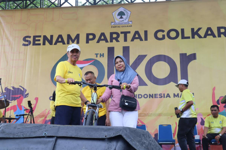 Berlangsung Meriah, Senam Golkar Riau Diikuti Ribuan Masyarakat Perebutkan Banyak Doorprize