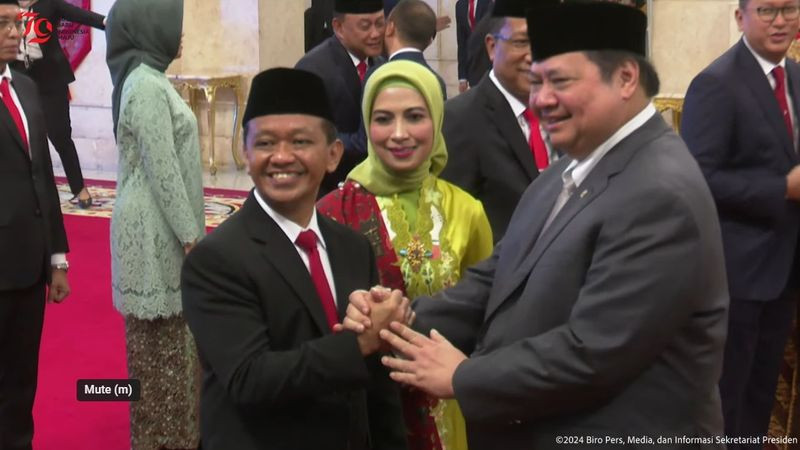 Bahlil Lahadalia Ambil Formulir Untuk Daftar Jadi Ketum Golkar