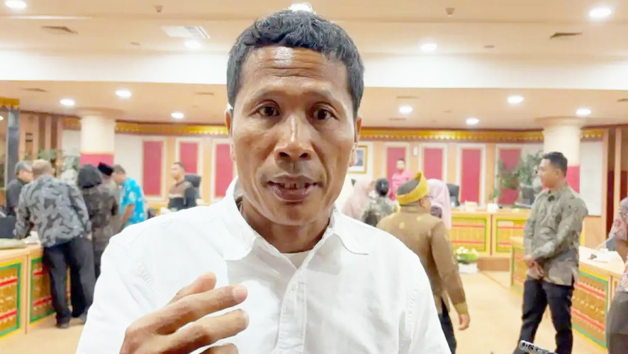 Ketua Komisi V DPRD Riau Dukung Pembatasan Smartphone Diberlakukan Bagi Siswa SD-SMA di Sekolah