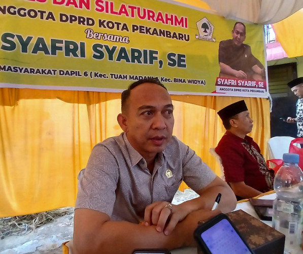 ITitik Resmi Terbatas,Anggota DPRD Pekanbaru FPG Syafri Syarif Desak Penambahan Lokasi Pedagang Kaki Lima